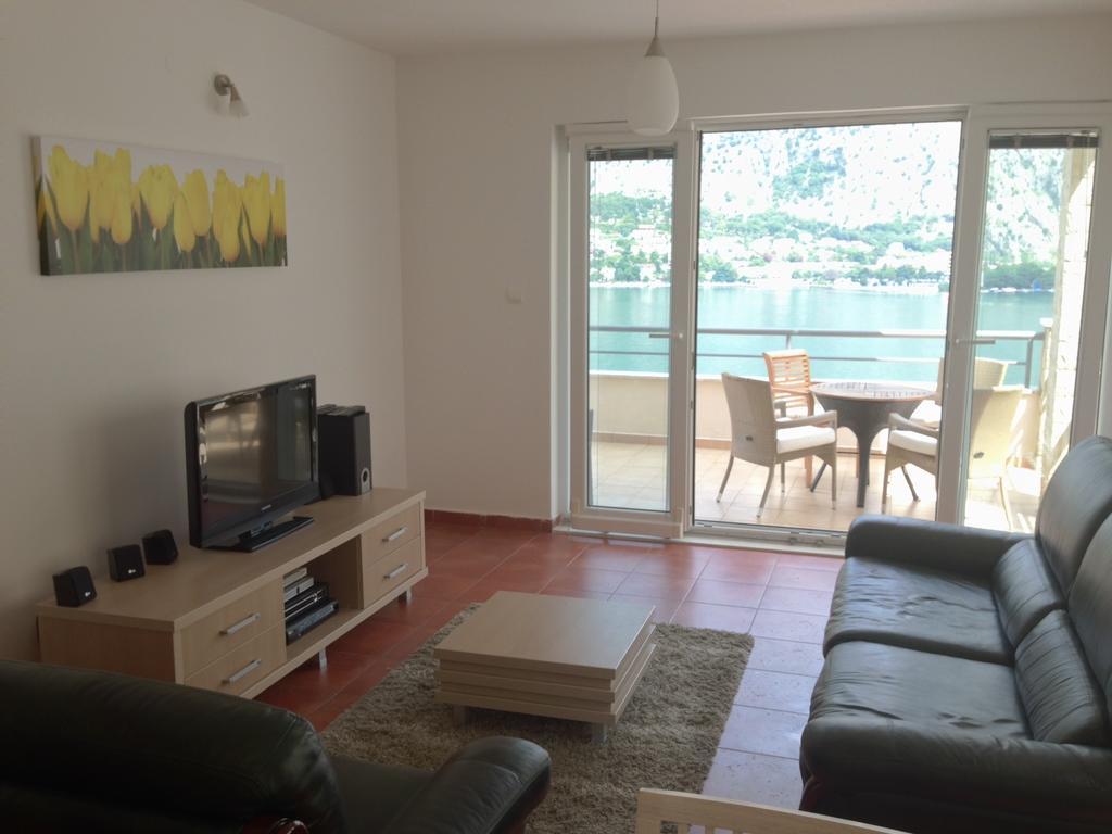 Apartment Fjord Waterfront 코토르 외부 사진